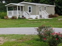 Building Photo - 2205 Martin Rd