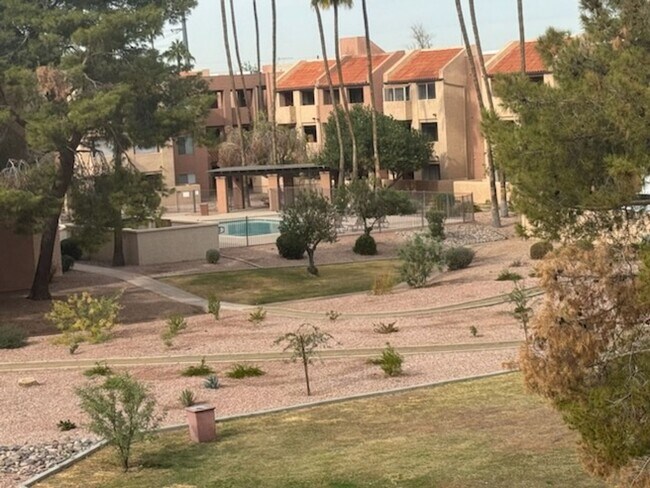 Building Photo - Mesa Tempe border 2 bedroom rental