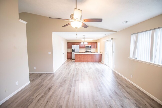 Building Photo - AVAILABLE JULY 2025 - Cozy & Gorgeous 3 BR...