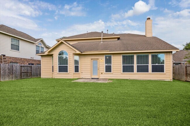 Building Photo - 3122 Schumann Oaks Dr