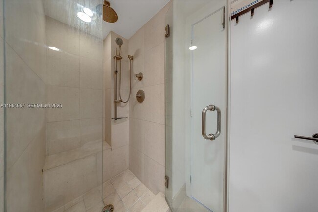 Building Photo - 6801 Collins Ave