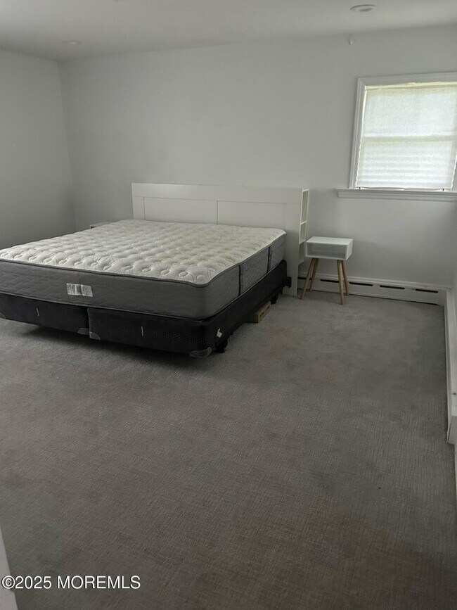 Building Photo - 17 Palmer Ave