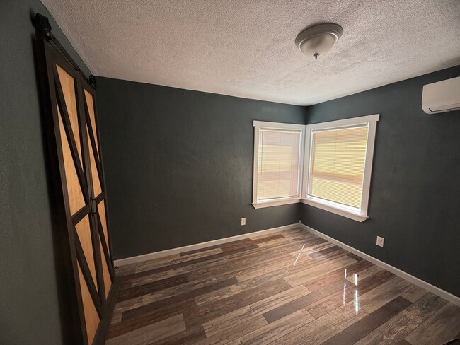 Building Photo - 4354 Greensprings Dr