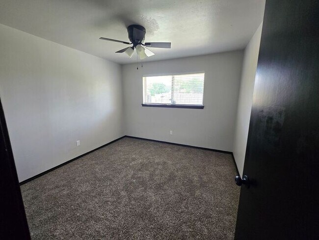 Building Photo - 10327 Bernardin Cir