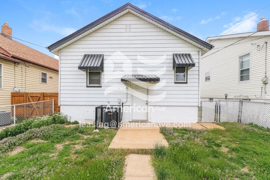Building Photo - 4442 Bingham Ave