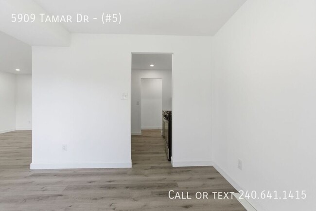 Building Photo - 5909 Tamar Dr