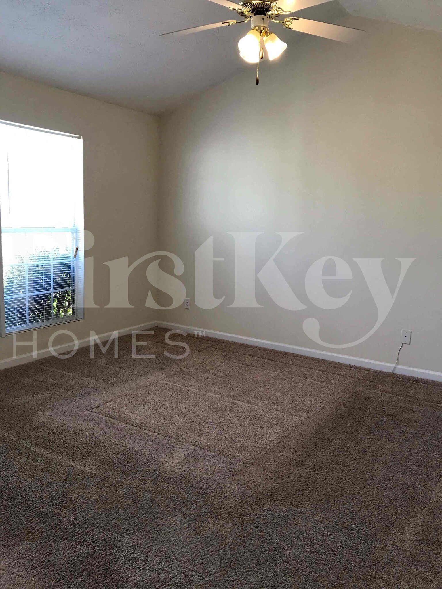 Building Photo - 420 Underwood Ct