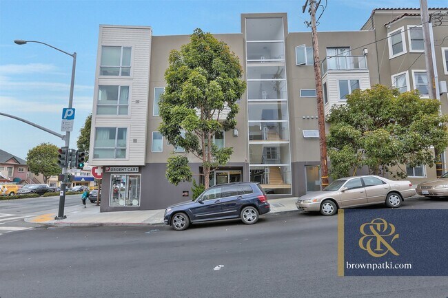 Building Photo - 3190 Scott St