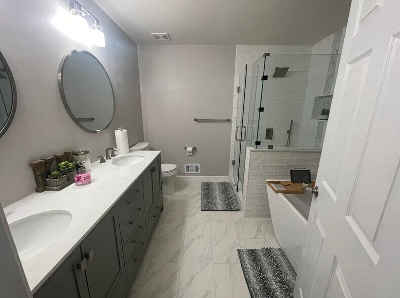 Building Photo - 6906 Lenape Ct