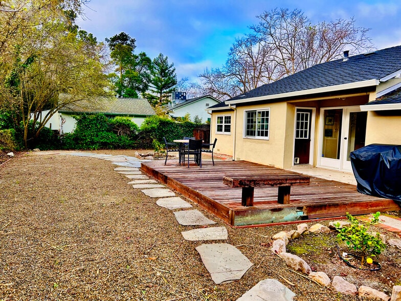 Backyard1 - 2732 Eccleston Ave