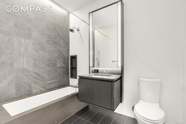 Building Photo - 77 Charlton St