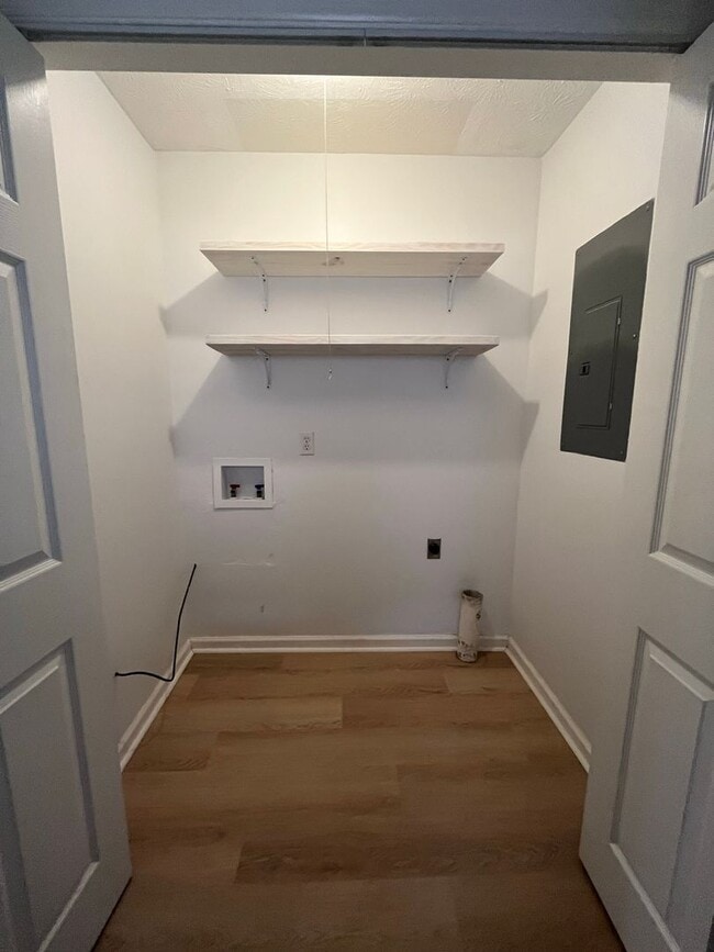 Building Photo - Your Dream Home is Waiting for You! Yardwo...