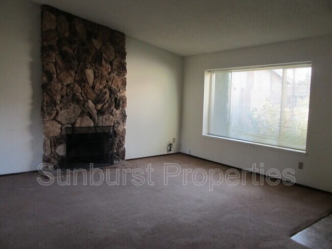 Building Photo - 11071 Cilker River Way
