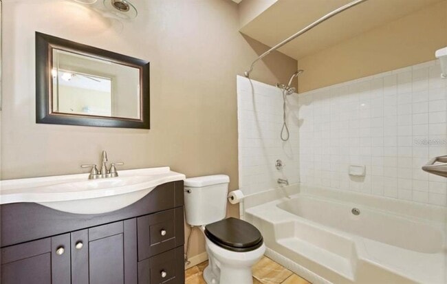 Building Photo - 4107 Chatham Oak Ct