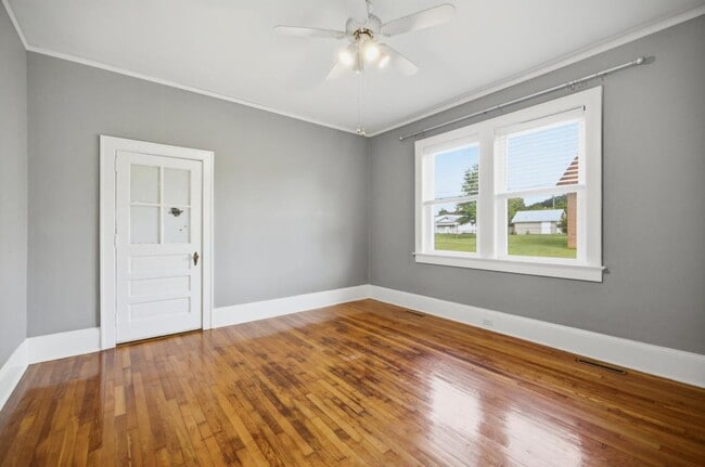 Building Photo - 108 Cullum St