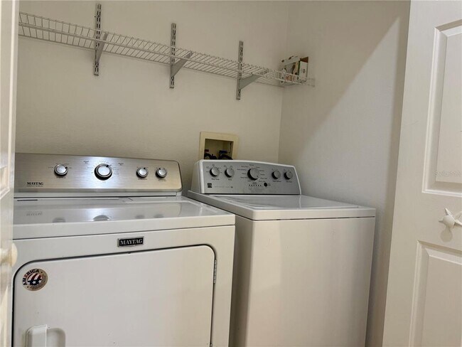 Building Photo - 2521 Maylin Dr