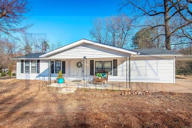 Building Photo - Ferndale 3 Bedroom Home