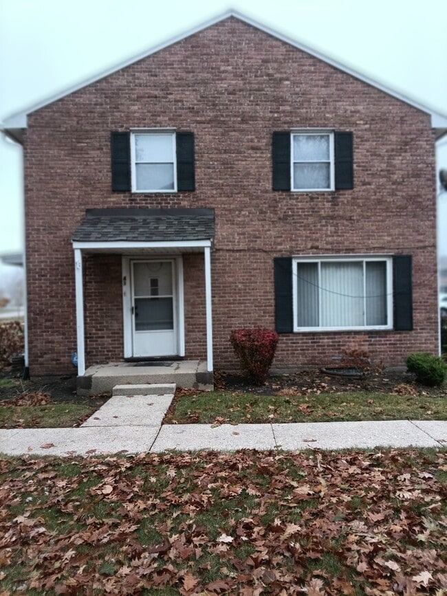 Building Photo - 41 Indianwood Blvd