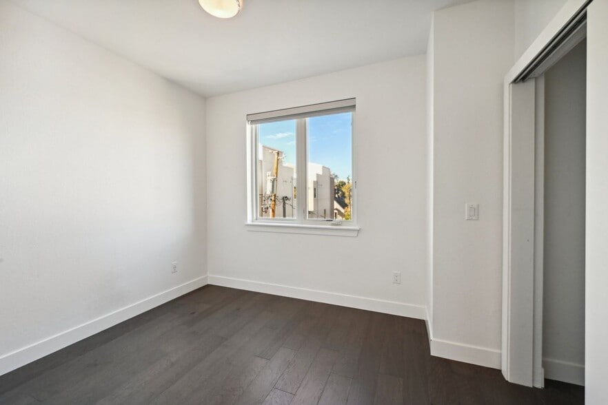 Building Photo - 2836 W 25th Ave