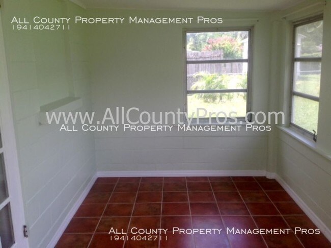 Building Photo - Heart of Sarasota SFH Home w/ Lanai, Big F...