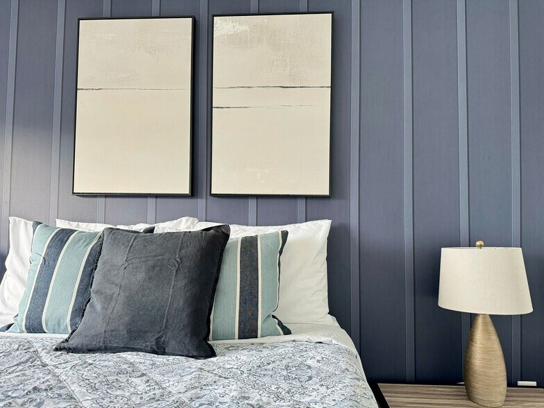 Building Photo - 542 Boulevard NE