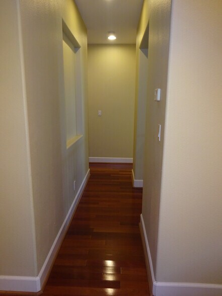 Building Photo - 3100 Tewksbury Way