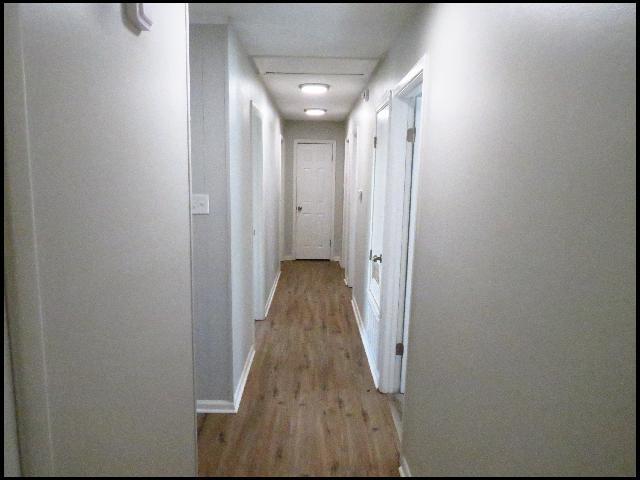 Building Photo - 1403 S Schiller St