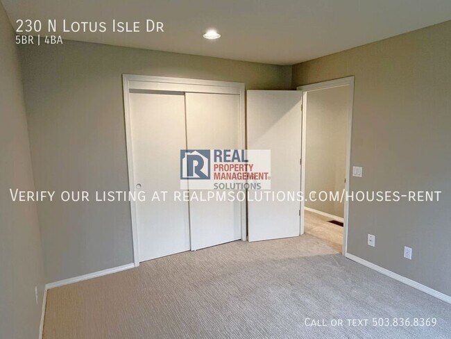 Building Photo - 230 N Lotus Isle Dr