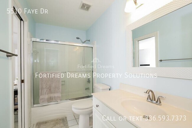 Building Photo - 5510 Faye Dr