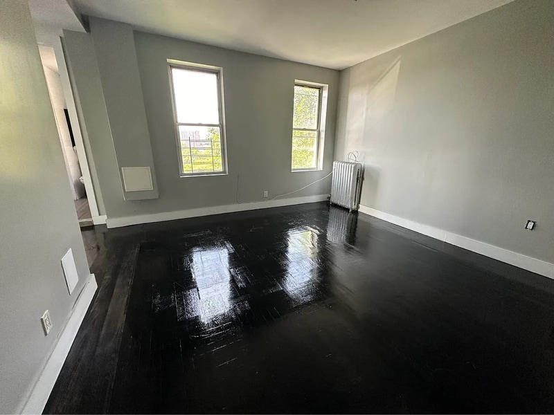 Building Photo - 901 Woodycrest Ave