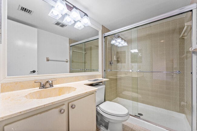 Building Photo - 6662 Boca Del Mar Dr