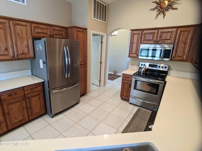 Building Photo - 63945 E Orangewood Ln