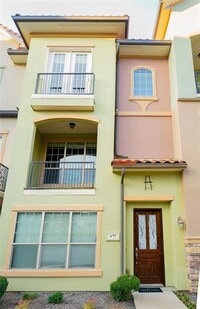 Building Photo - 675 Senda