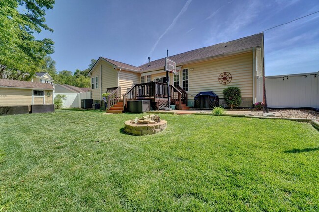 Building Photo - 3040 Kempton Park Rd