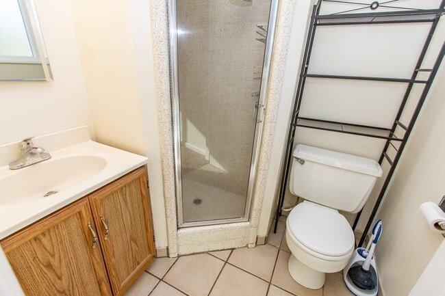 Building Photo - Coming soon! 3 Bedroom 2 bath in Modesto.