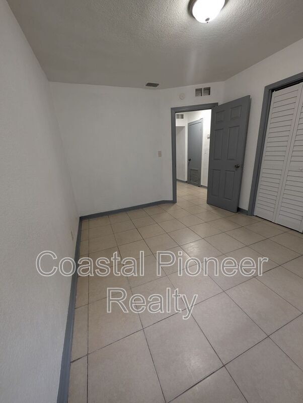 Building Photo - 3721 N Whittier St
