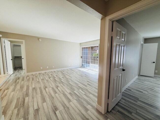 Building Photo - 2200 S Fort Apache Rd