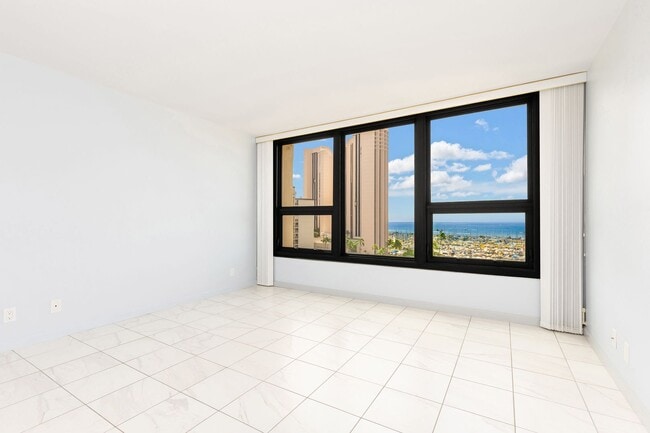 Building Photo - Firework & Harbor Views - Yacht Harbor Tower #1407 1 BD 1 BA 1 PRK