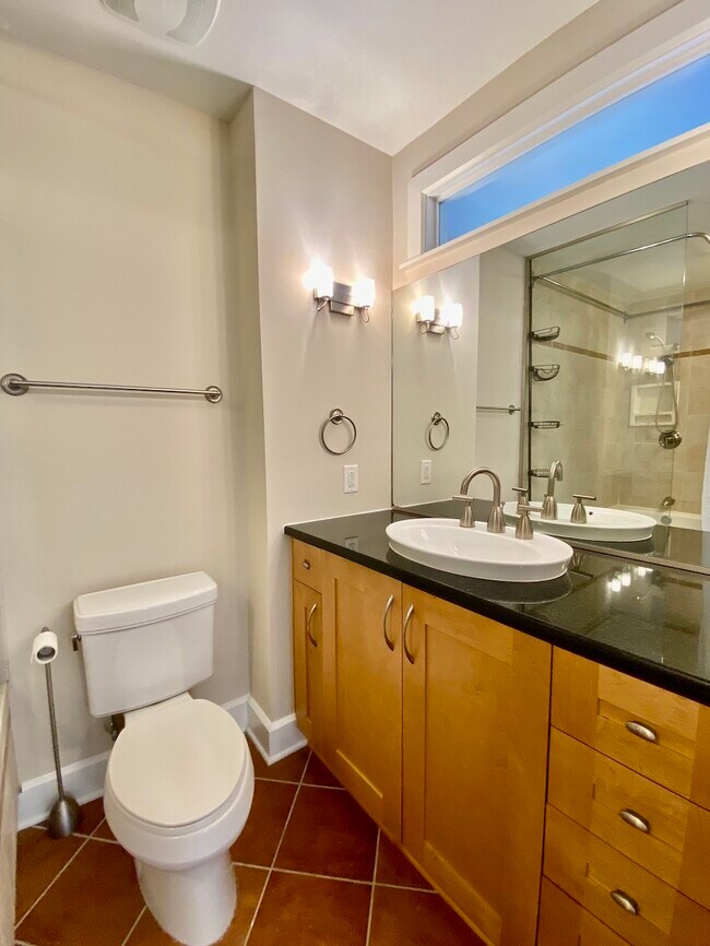 Building Photo - 2608 Erwin Rd