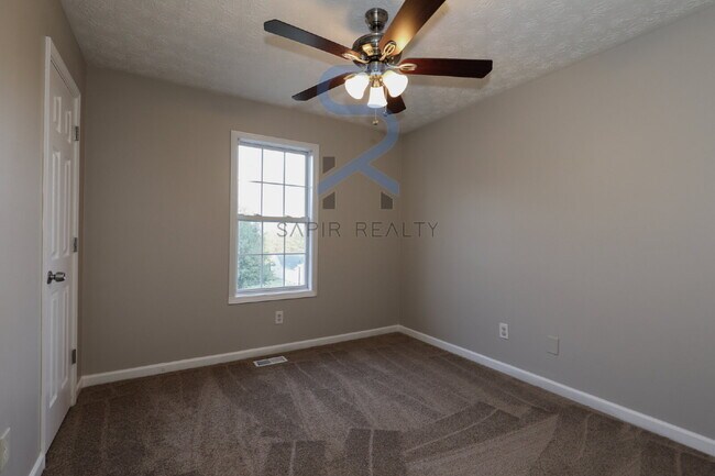 Building Photo - Move in before October 15th and get a $250...