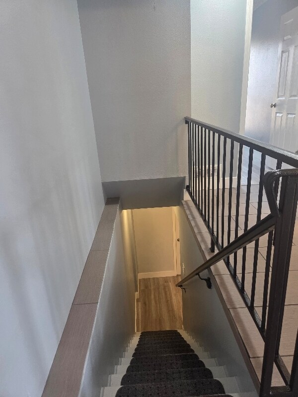 Building Photo - 6160 Fenton St