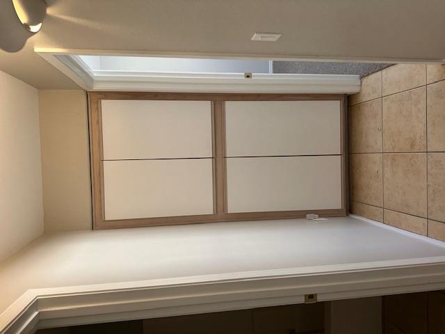 Building Photo - 8568 W Hatcher Rd