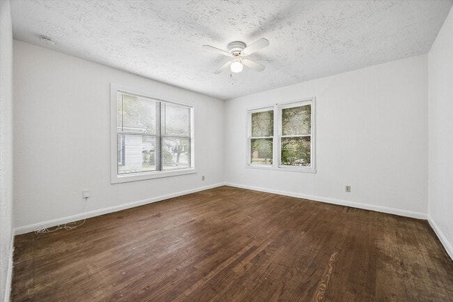 Building Photo - 2308 McClendon St