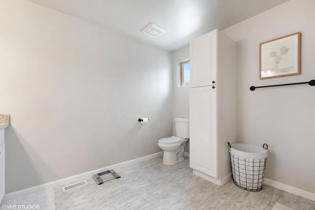 Building Photo - 2B/1.5BA Duplex for Rent