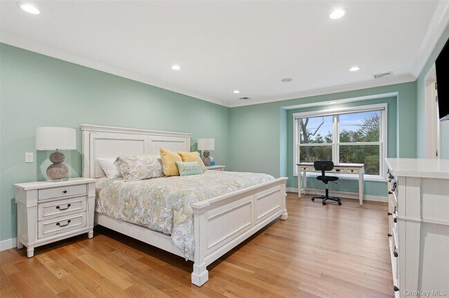 Building Photo - 50 Hubbard Ln