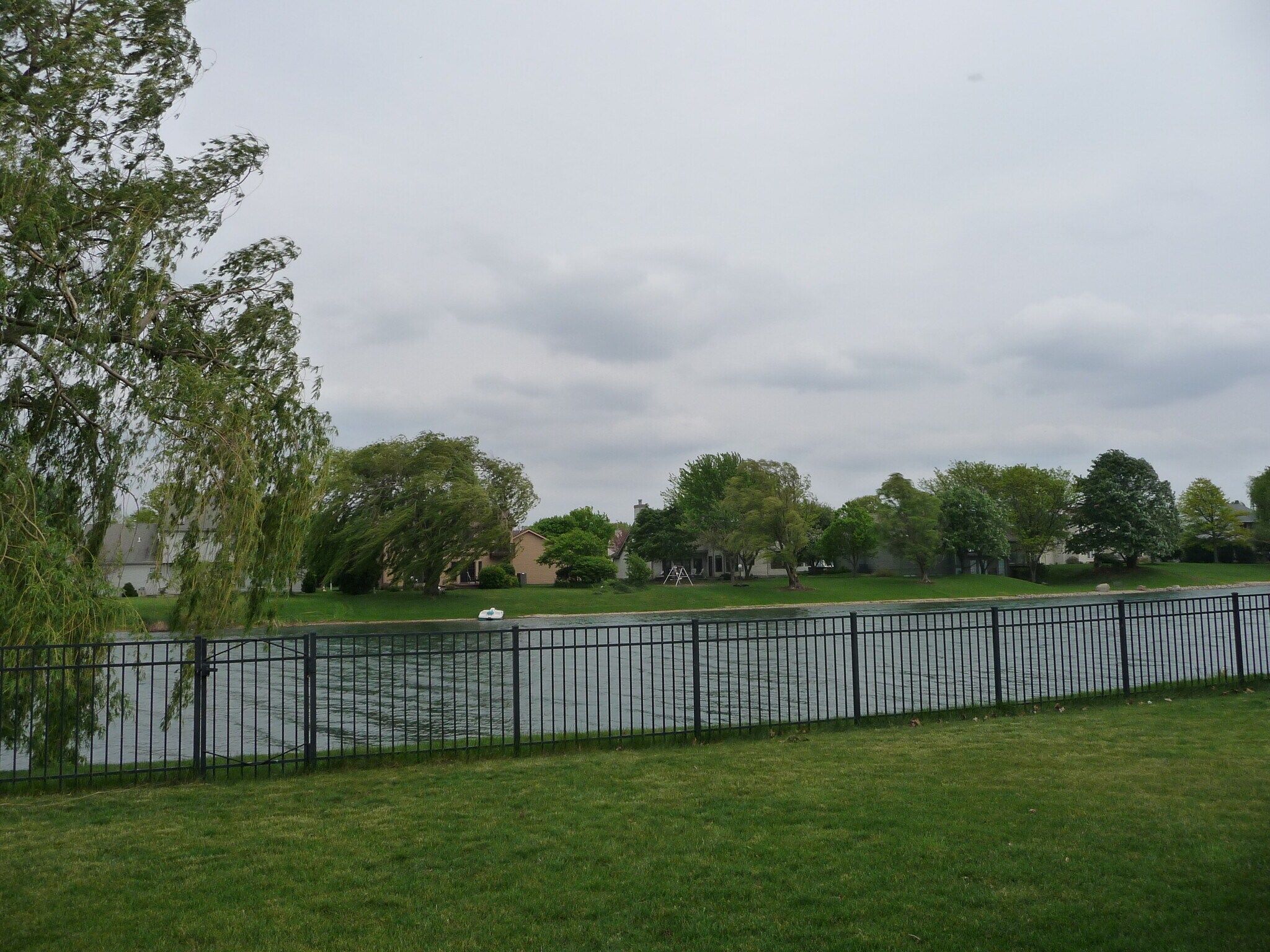 Building Photo - 2704 Cherry Hills Dr