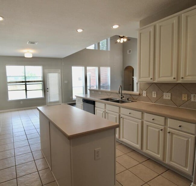 Building Photo - 22110 Blossom Meadow Ct