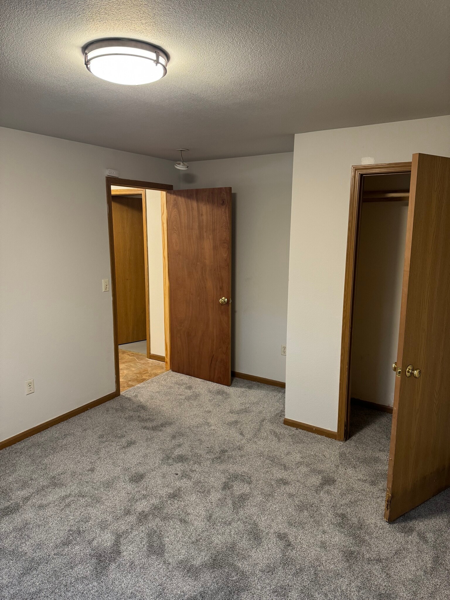 Building Photo - 614 Randolph St