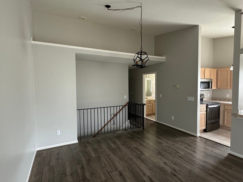 Building Photo - 62181 Arlington Cir