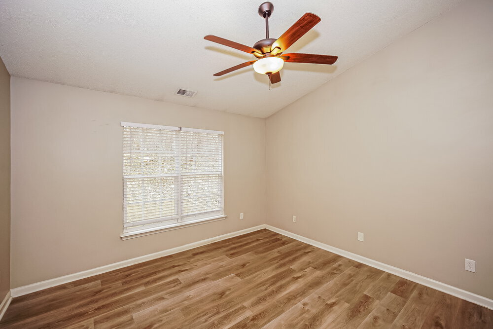 Building Photo - 2082 Chapel Creek Rd